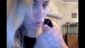 Deer Hunting Hubby Gets Blowjob For 9 Point (TABOOTHA_QUEENx)