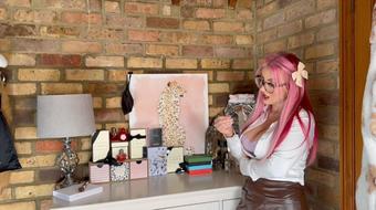 Giantess Step-sis boob worship (CutieDaisyMay093)