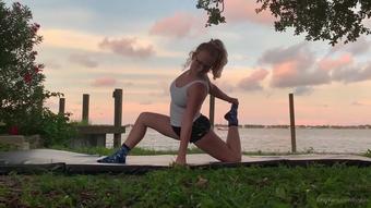 livstixs 13 04 2020 230620392 just some yoga i thought i d share with you (livstixs)
