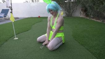 Bunny Girl on the Green (Nyxi_Leon)