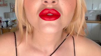 Red Lipstick Goon Loop (CutieDaisyMay093)