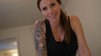 Wife Plays Your Mommy (yogabella)