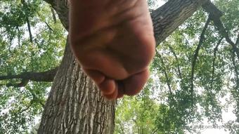 zephianna 03 03 2021 2045840631 Warm, smelly goddess feet at the park. Will you lick my sweaty feet...even if women walk b (zephianna)