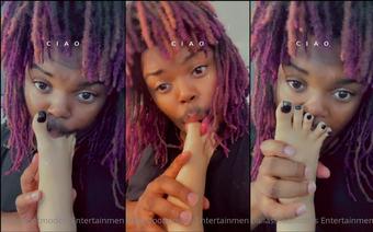 dallasfootmodelsent 04 02 2022 2351858423 worshipping kvlidomina black toes (dallasfootmodelsent)