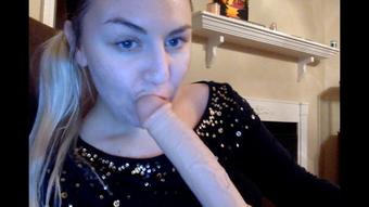 Son Completely Ignores Mom: Blowjob (TABOOTHA_QUEENx)