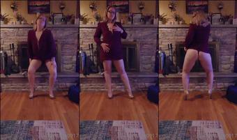 lianamarievip0917 05 02 2023 2527796364 Heres a little strip tease to brighten your Sunday Tip $10 to see the full 7 minute video  (lianamarievip0917)