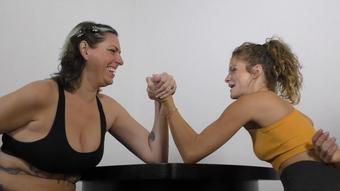 Vanessa vs Nathalia: Armwrestling (Alexis Rain)