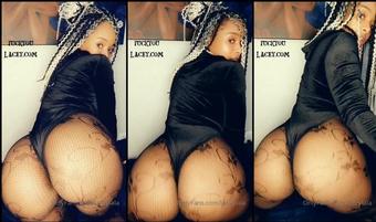 laceylala 10746850 just an excuse to check out my ass (laceylala)