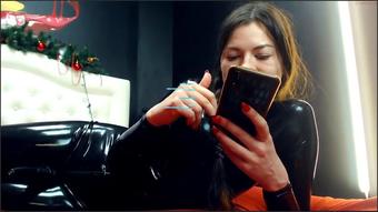 Lily_Monster_28122019_2345_Female_Chaturbate (Lily Monster)