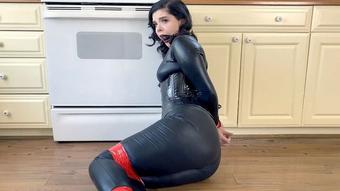 Mistress Dandy Finds Her Subspace (DandyinDistress)