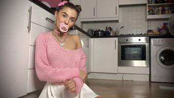 Sucking Paci & Begging For Creampie (RhiannonRyder1995)