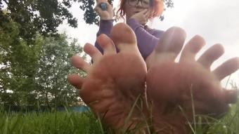 pixiefeetnixx 05 08 2019 49182004 Haha my peaceful walk was invaded  Shhh... (pixiefeetnixx)