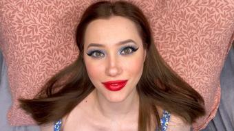 Blue eye shaddow red lipstick face fetish (Babyheavanian)