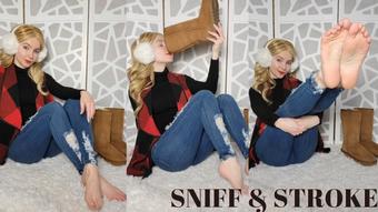 Sniff and Stroke for My Smelly Feet - January 23, 2023 (thetinyfeettreat)