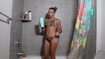 First Pee Video - June 15, 2019 (Lora Cross)