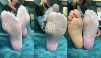 anas_socks 03 06 2022 2476555339 You know how much I like to take off my shoes and stinky socks in publicâ¦ this time on t (anas_socks)