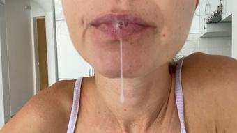Saliva play (Gina Gerson Real)