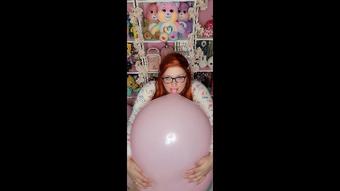 Nerdy Ginger Blows 24" Balloon - March 16, 2022 (GothAmber)