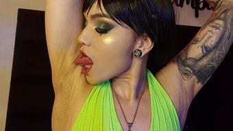 Lick, Smell and enjoy my armpits (KimmyVampire)