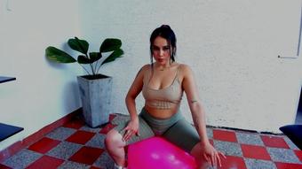 CUSTOM: I'm Having Fun While My Coach Arrives - January 13, 2024 (amber_bake)