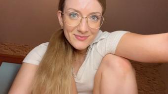 POV giantess digests you (Evelyn Jade)