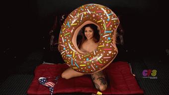 Cinthya Inflates Donut by Mouth-Strips (Custom Fetish)