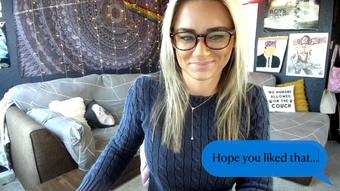 Zoom Call Belly Button Tease (LauranVickers)