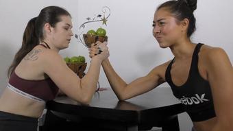 Krystal vs Anastasia: Arm Wrestling (Alexis Rain)