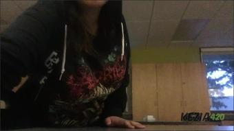 Kezia420 Bbw Public Clit Rubbing Table Humping (kezia420)