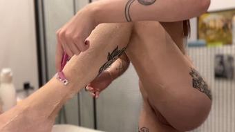 Shaving my Beautiful Legs - Jan 7, 2023 (Michelle_Reid)