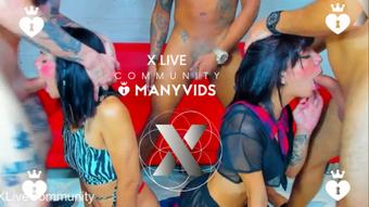 we love to suck on our knees, weare slut (Xlivestudio)