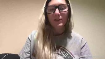 princesspoppyxo 15 10 2020 140077847 stream started at 10 15 2020 03 52 am watch this (princesspoppyxo)