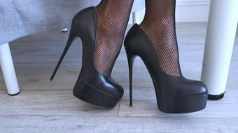 High heels fetish (Gina Gerson Real)