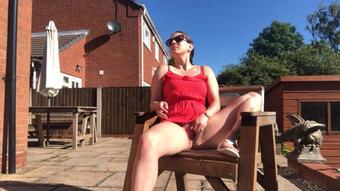 Fingering Myself in the Garden (SuzieLove212)