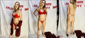 emmasirus 14 02 2021 2032410608 valentine s day strip tease  (emmasirus)