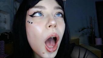 Sexy brunette's sloppy deepthroat - Jun 13, 2022 (MaddieSunn)