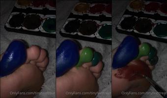 tinyfeettreat 27 08 2021 2205106307 Daddy  Which color should I use next   (tinyfeettreat)