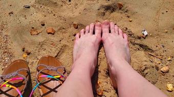 Sandy Beach Feet (Goddess Vanessa)