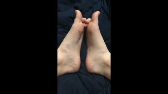Smelly Feet (RubyPrincess)