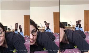 liaeleo 23 04 2021 2090951001 The pose in calze velate nere per voi (liaeleo)