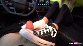 EvansFeet - She Did A Shoejob In Her Converse In My Car [4K] (EvansFeet)