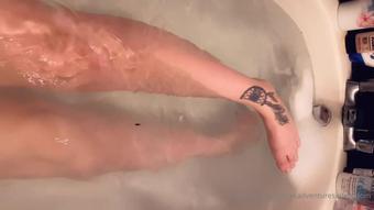 alicesadventuresinfemdom 06 12 2021 2294266404 what would you give to worship a goddess 1 (alicesadventuresinfemdom)