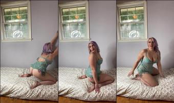 tata2pointoh 89833848 2021 01 06 some bts with modelrayray at the home studio happy humpday  (tata2pointoh)