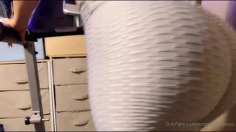 mrsnikkigoddess 11 11 2020 1234863315 Treadmill time  (mrsnikkigoddess)