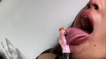 extreme domination of giantess with her - July 17, 2022 (Colombianbigass)