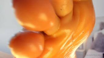 stacylayke 16 02 2022 2365705263 My foot is your weakness, my foot is everything you want, everything you need, everything  (stacylayke)