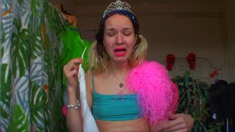 Princess SNEEZING Attack (Goddess Vanessa)