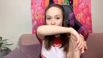Leaving Kisses On My Body - Sep 3, 2022 (Clover_Jade)