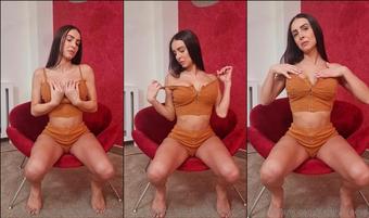 katelynreese 467465585 2022 12 07 a little tease  (katelynreese)