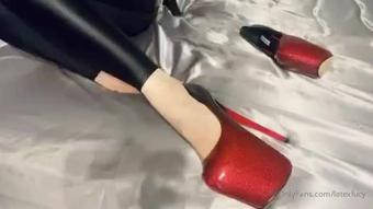 latexlucy 02 09 2020 821138365 Look  (latexlucy)
